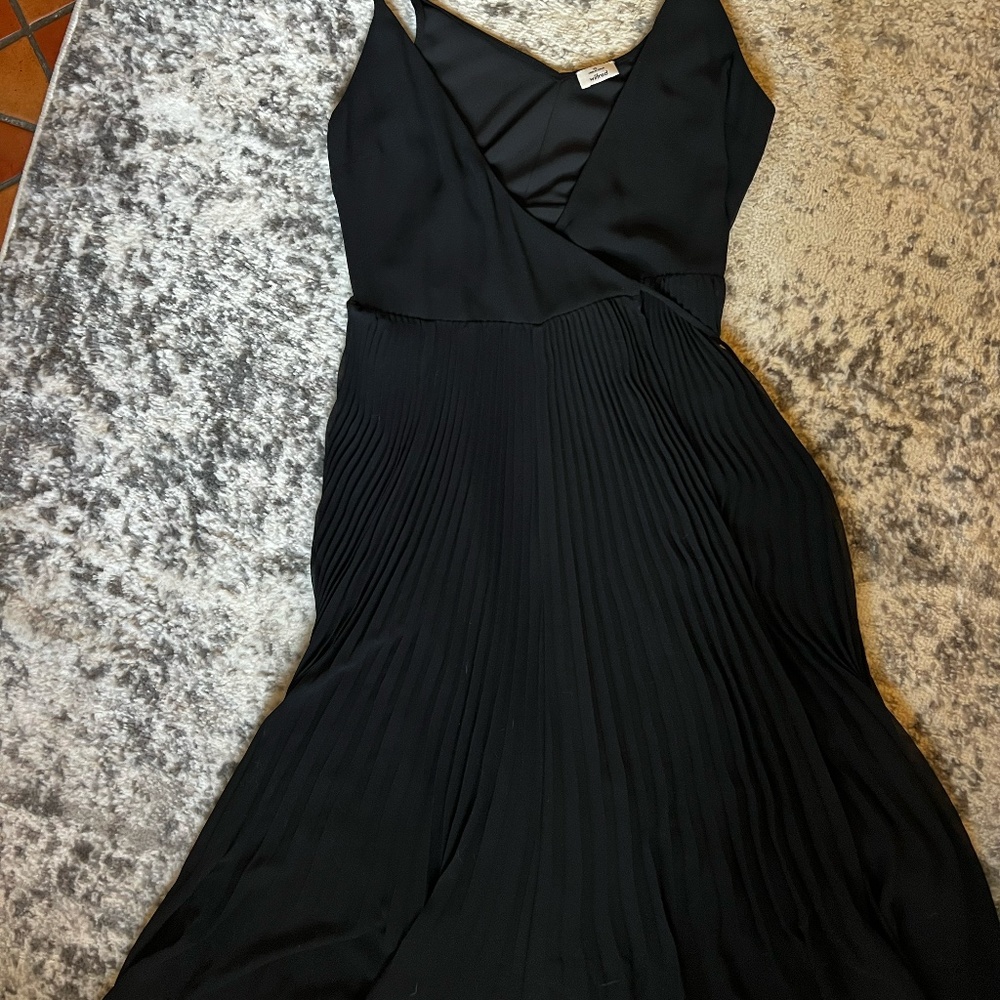 Aritzia Wilfred Beaune Dress Black